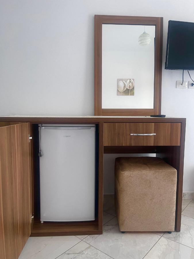 Kred Hotel Orikum Extérieur photo